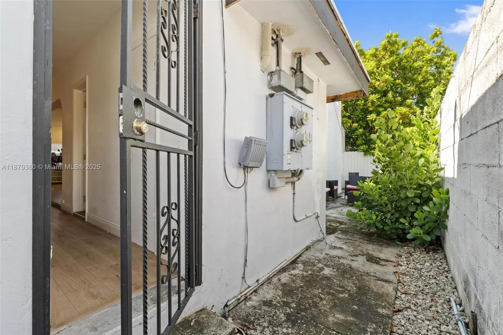 2453 SW 17th St, #2453