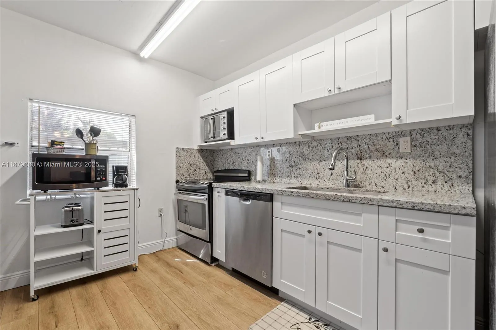2453 SW 17th St, #2453