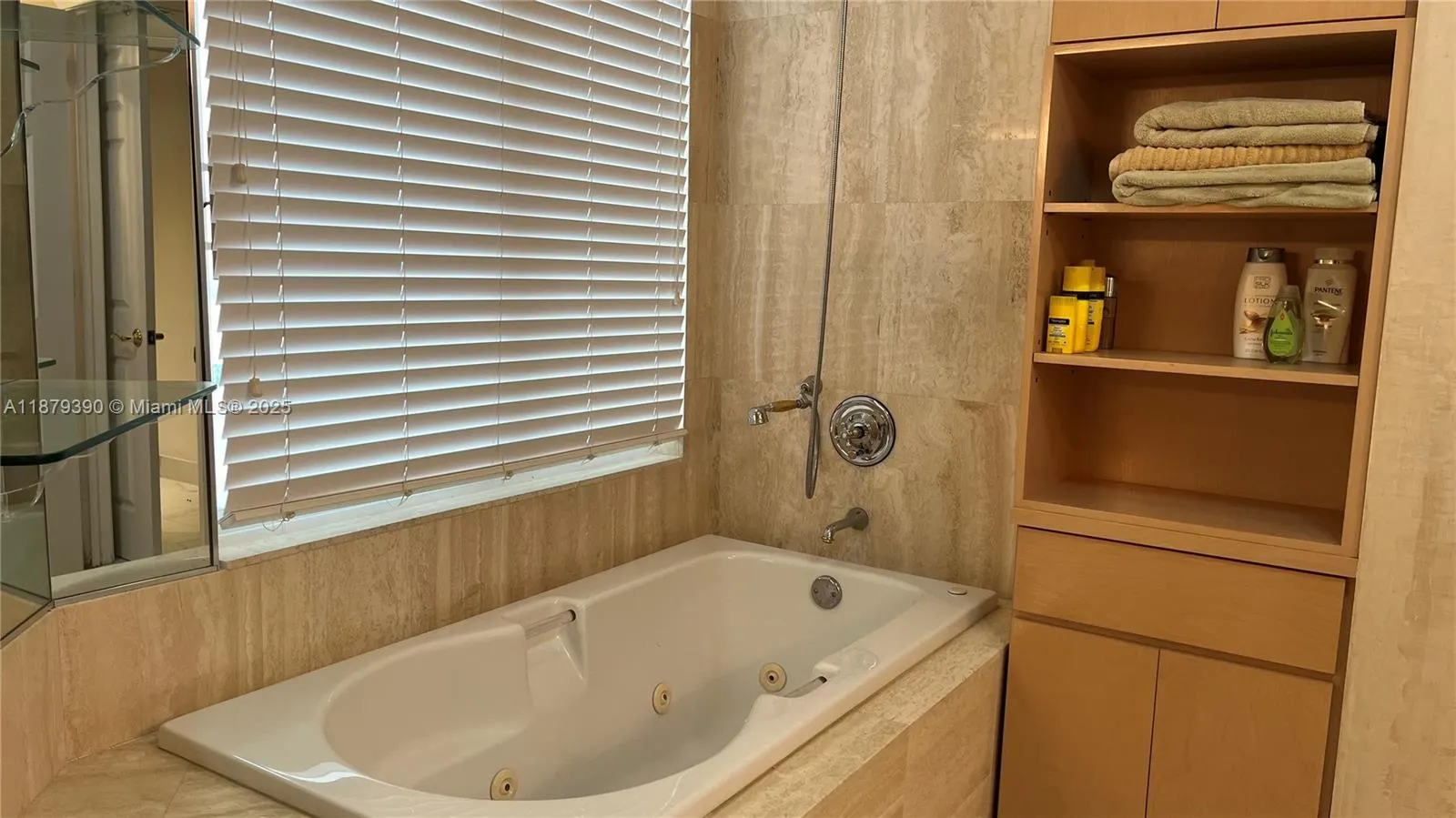 18671 Collins Ave, #804