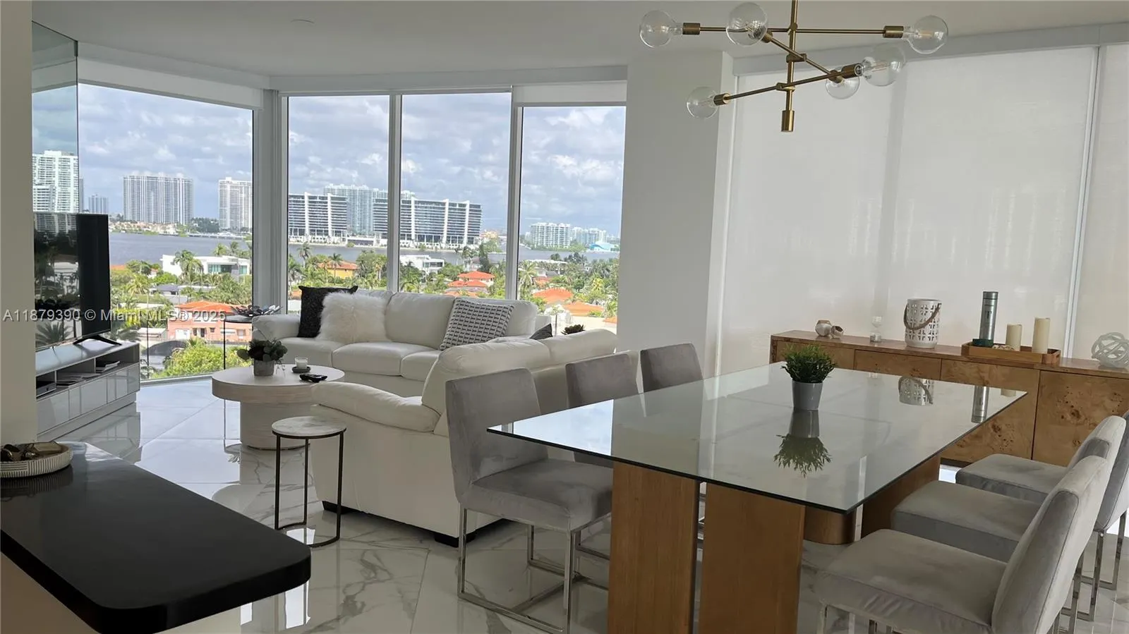 18671 Collins Ave, #804