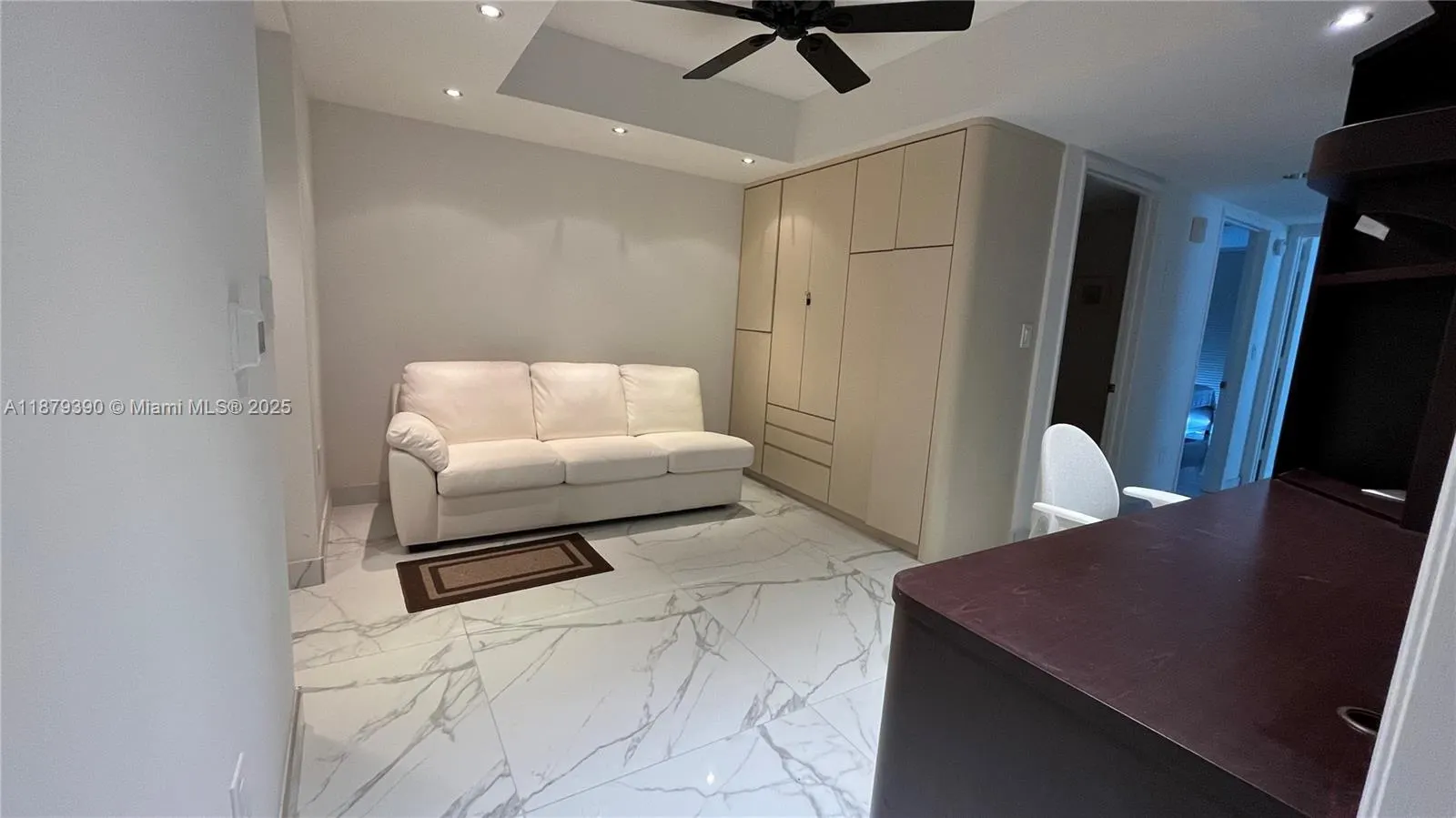 18671 Collins Ave, #804