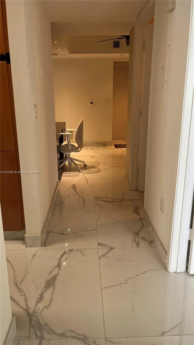 18671 Collins Ave, #804