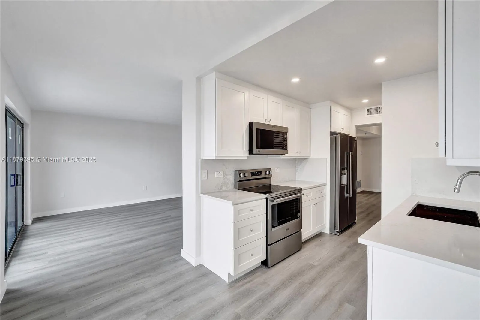 1201 S Ocean Dr, #2509S