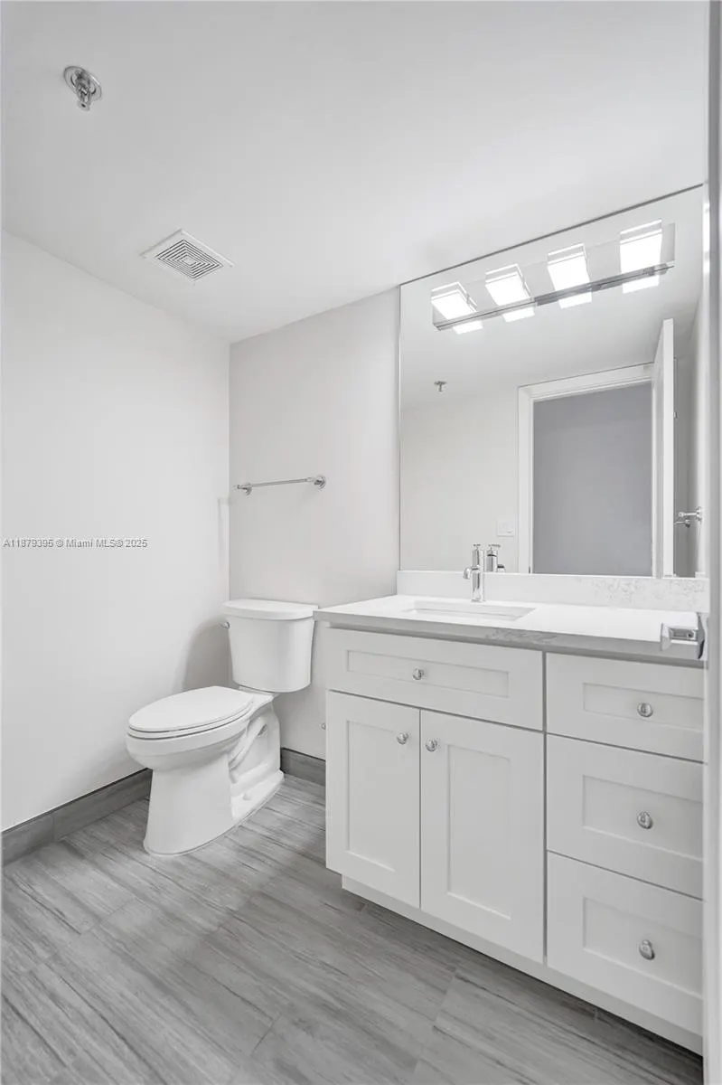1201 S Ocean Dr, #2509S