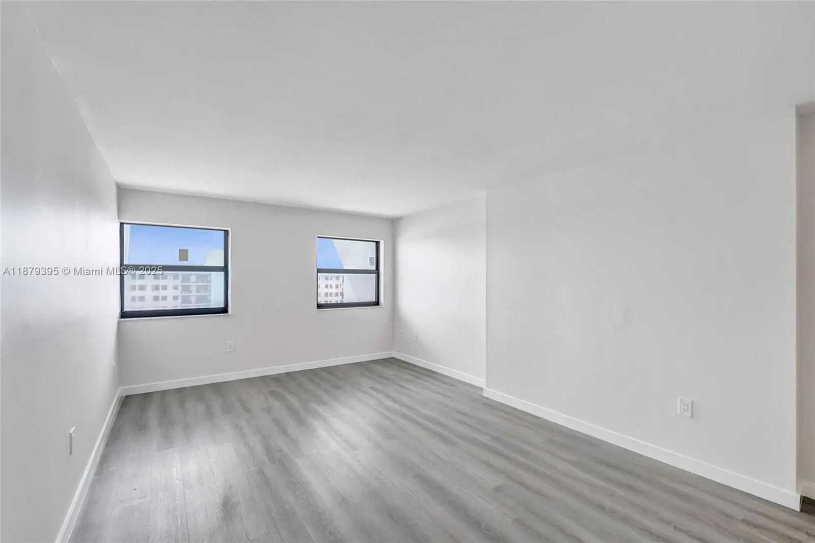 1201 S Ocean Dr, #2509S