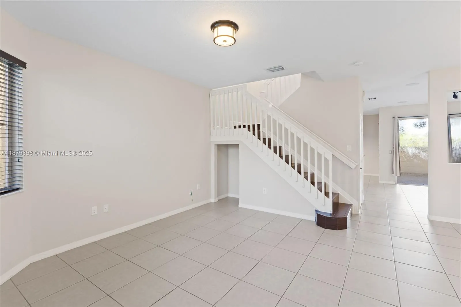 9035 SW 17th Ct