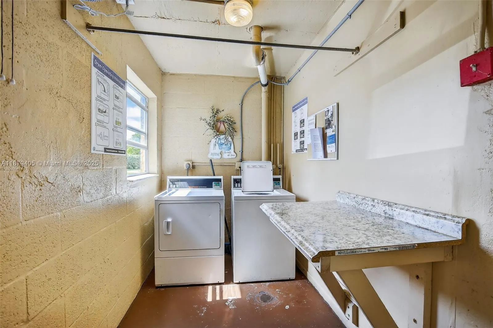 8951 Sunrise Lakes Blvd, #105