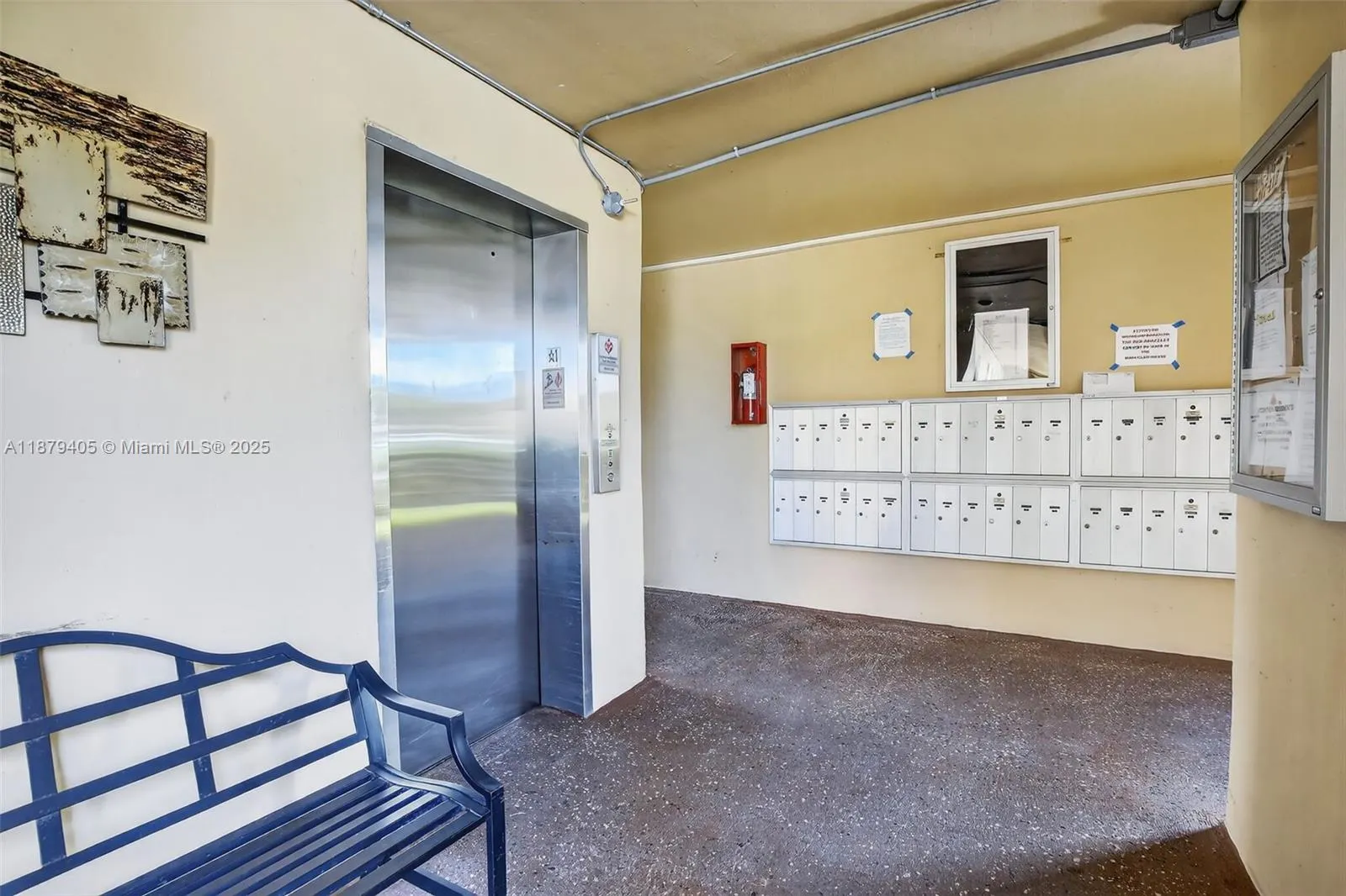8951 Sunrise Lakes Blvd, #105