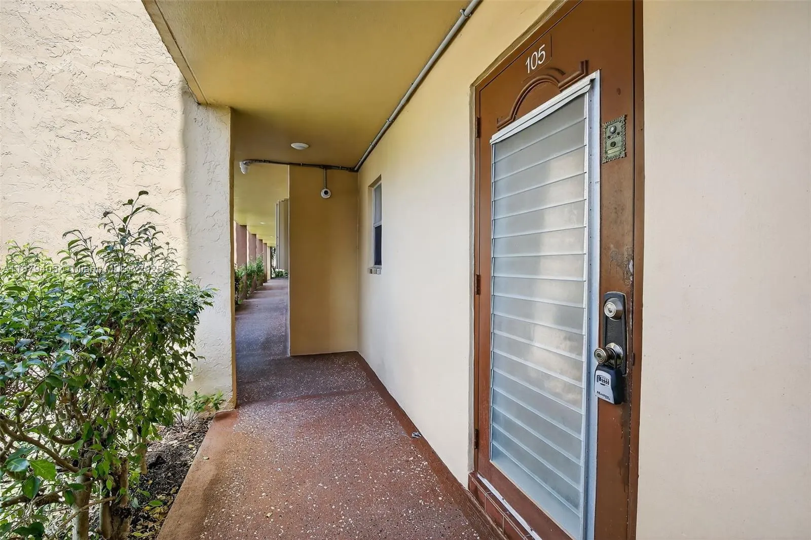 8951 Sunrise Lakes Blvd, #105