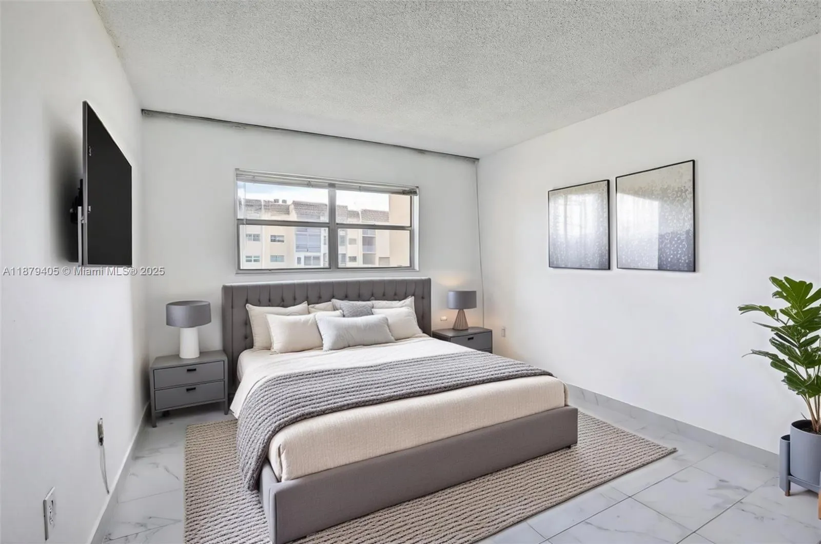 8951 Sunrise Lakes Blvd, #105