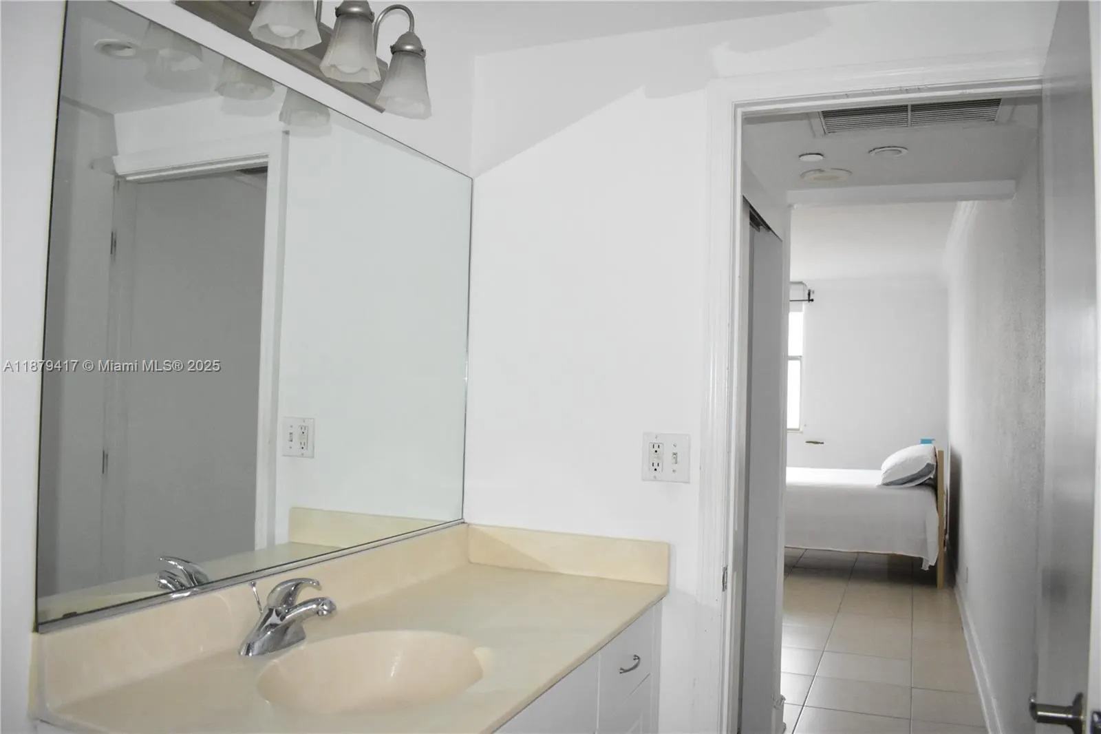 401 N 69th St, #1003