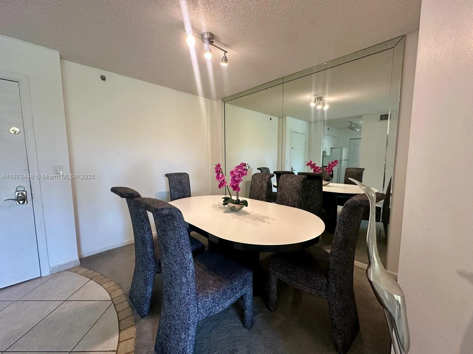19701 E Country Club Dr, #5405