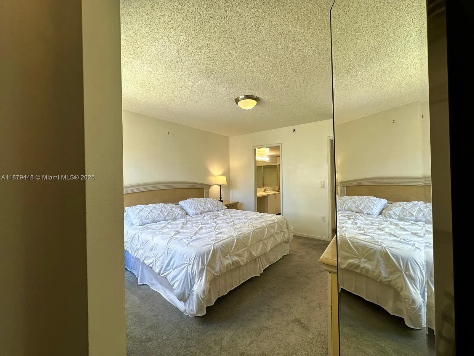 19701 E Country Club Dr, #5405