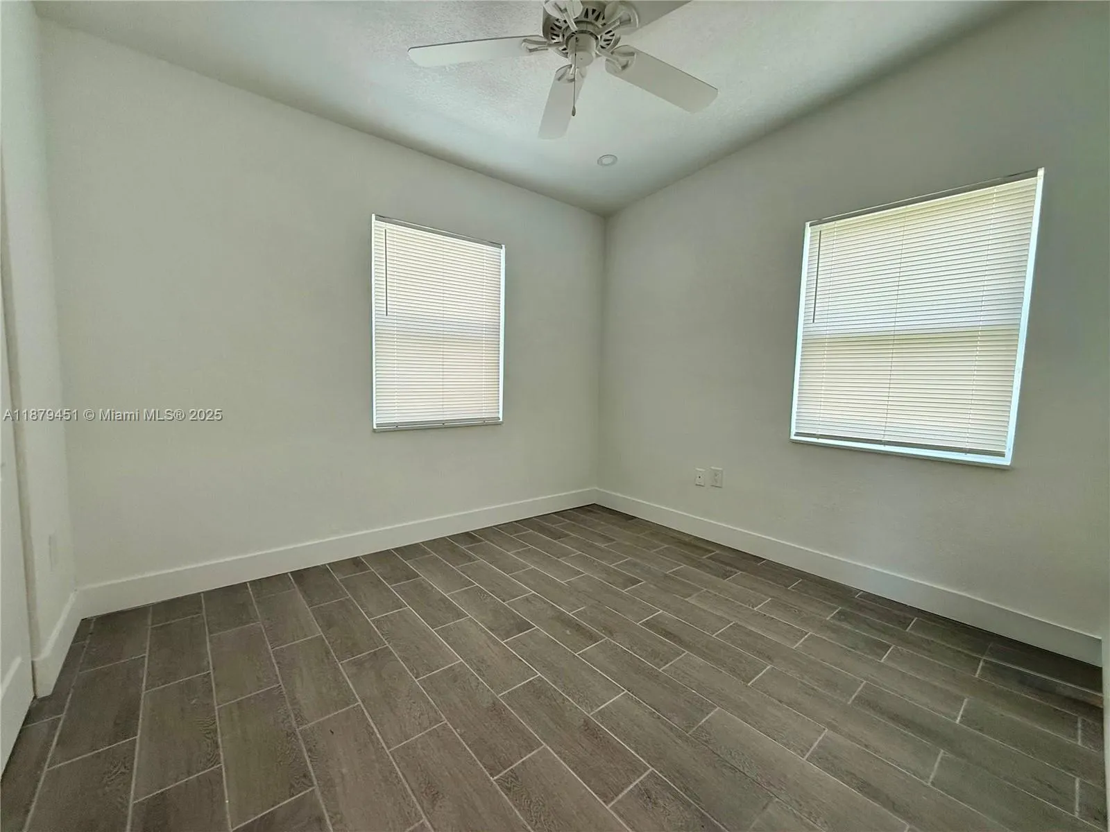 3460 Normandy Dr