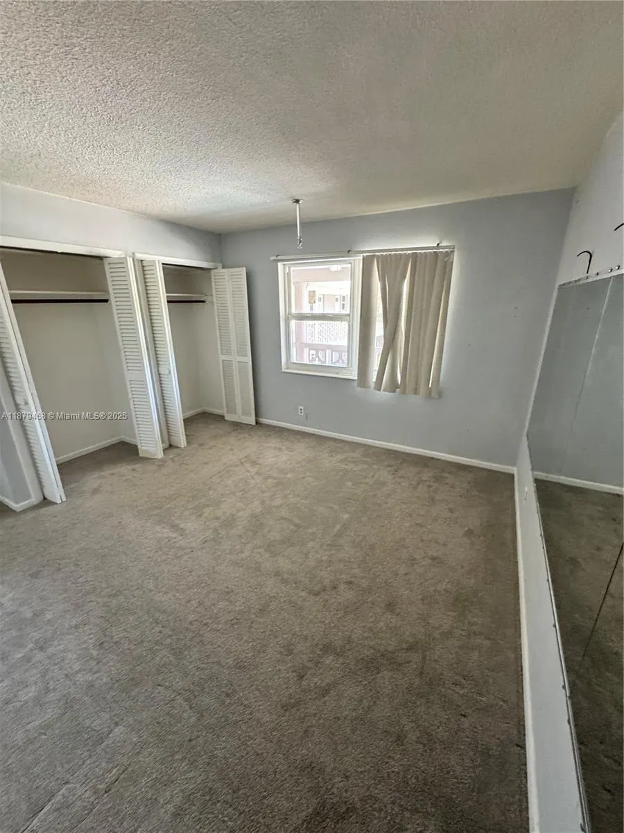 2701 NE 1st St, #203