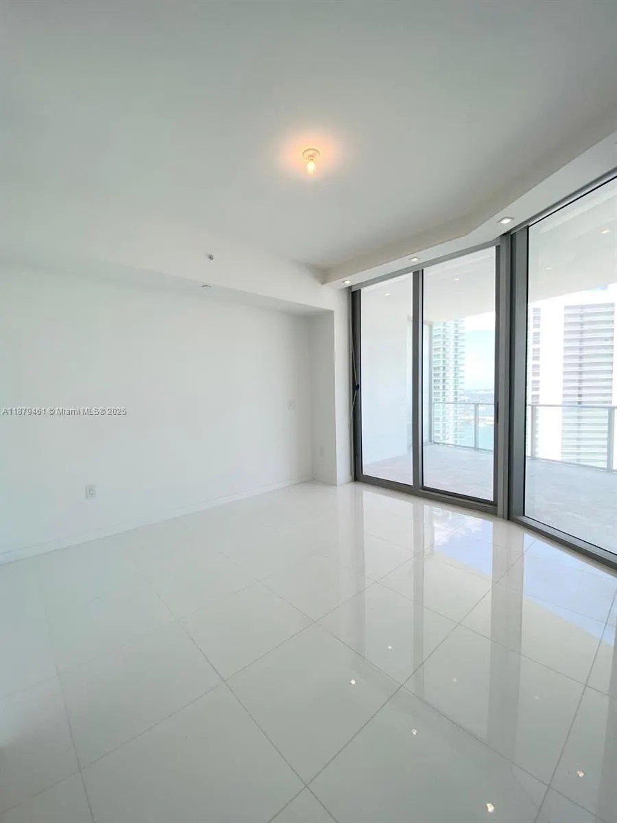 851 NE 1st Ave, #3709