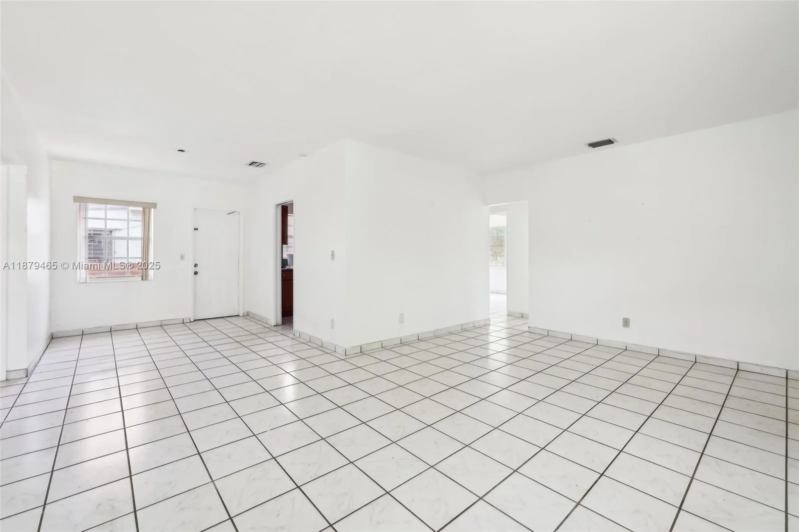 1121 SW 36th Ave