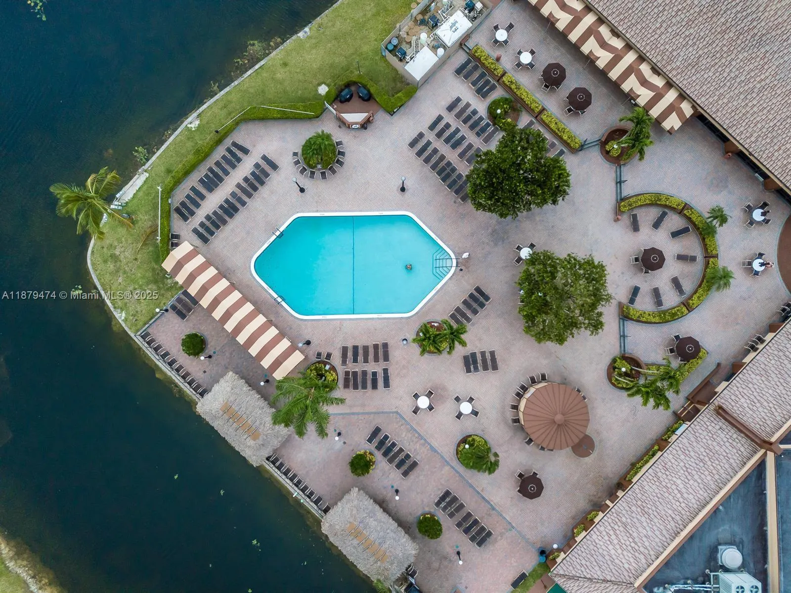 9641 Sunrise Lakes Blvd, #306