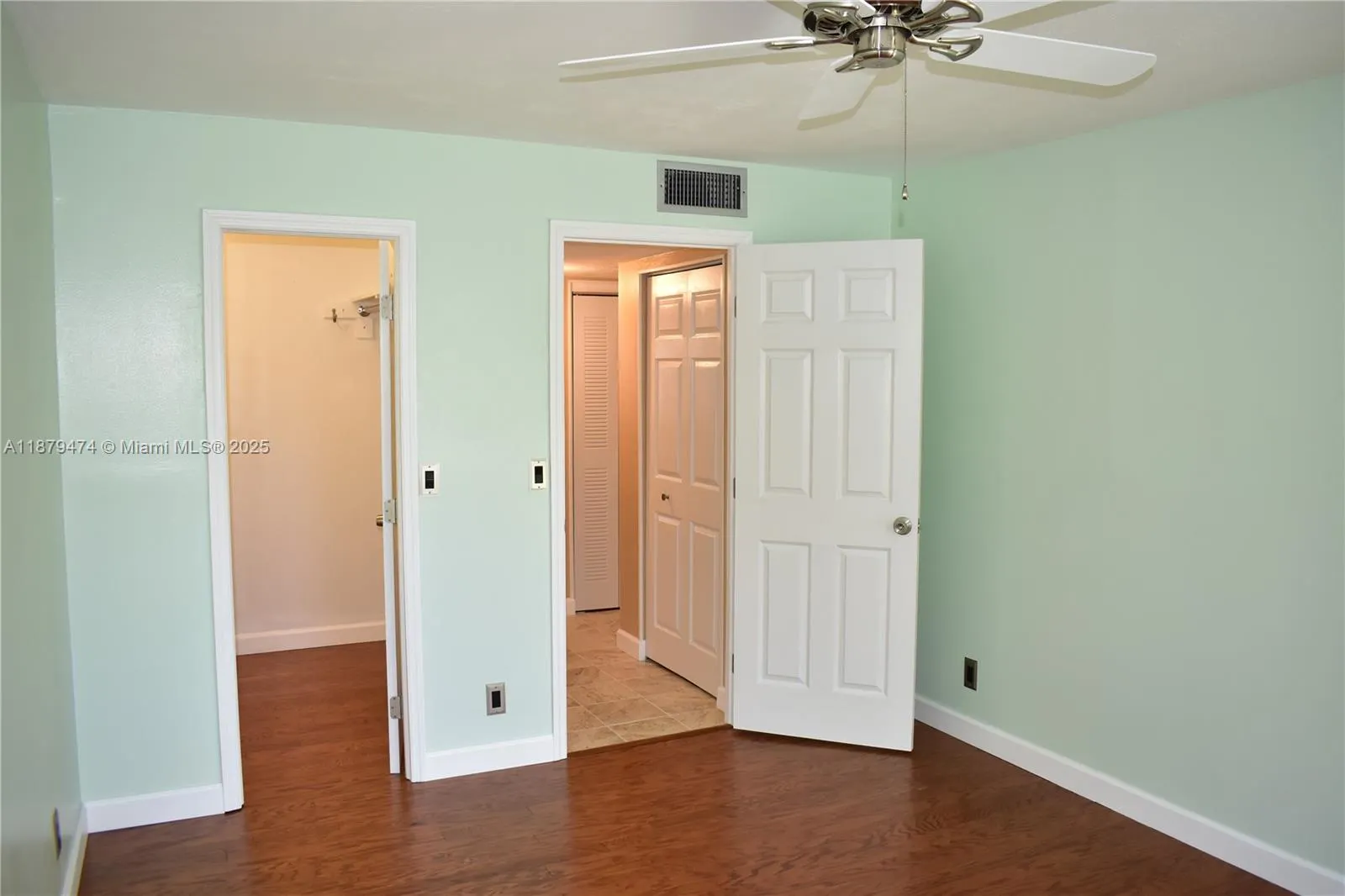 9641 Sunrise Lakes Blvd, #306