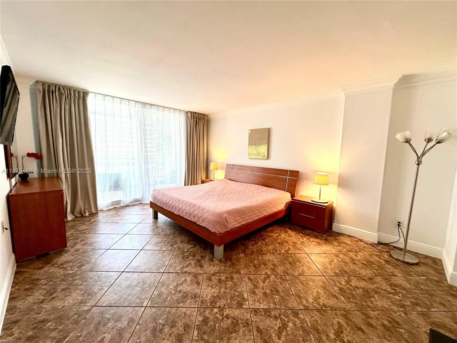 1849 S Ocean Dr, #605