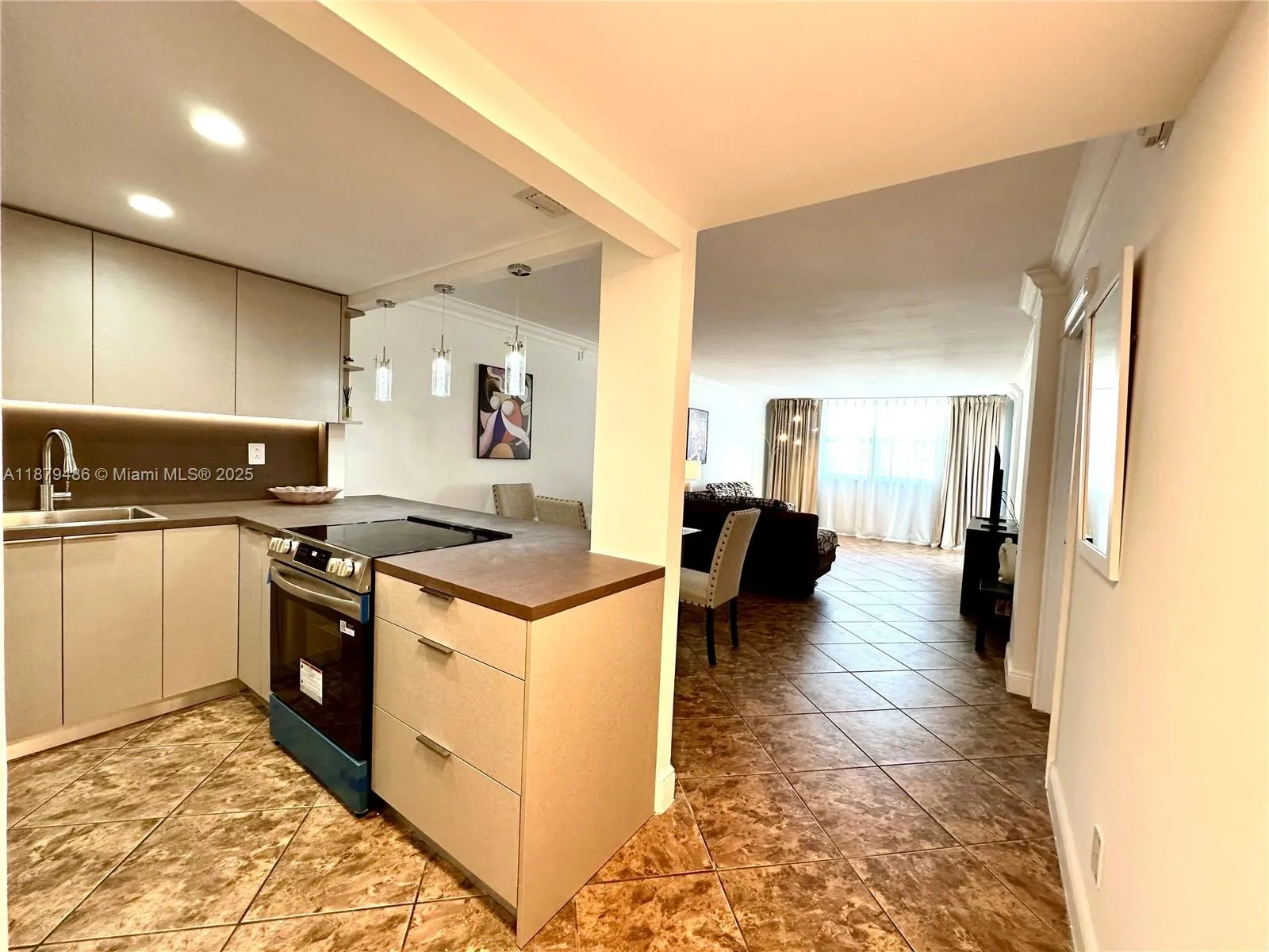 1849 S Ocean Dr, #605