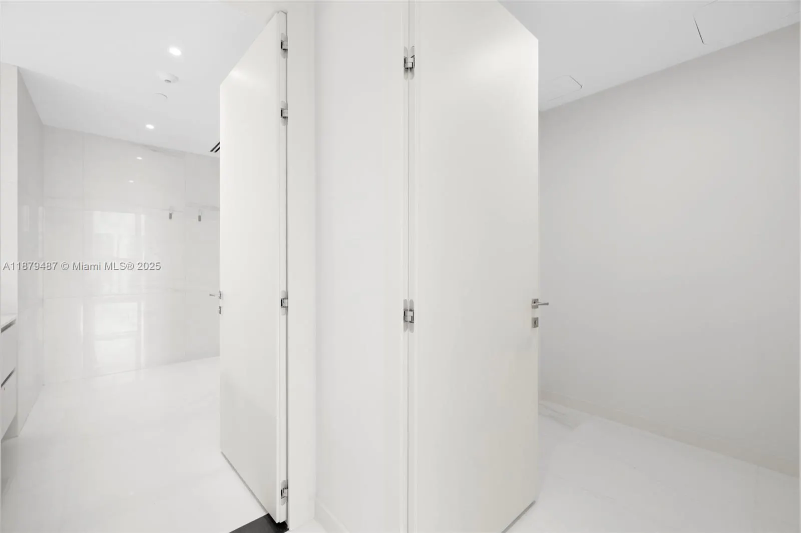 300 Biscayne Blvd Way, #2409