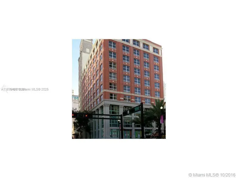 111 E Flagler St, #1003