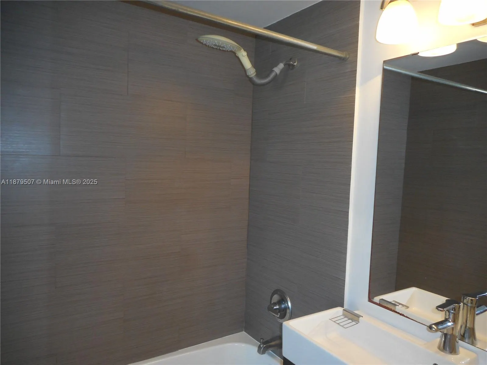 761 SW 148th Ave, #903