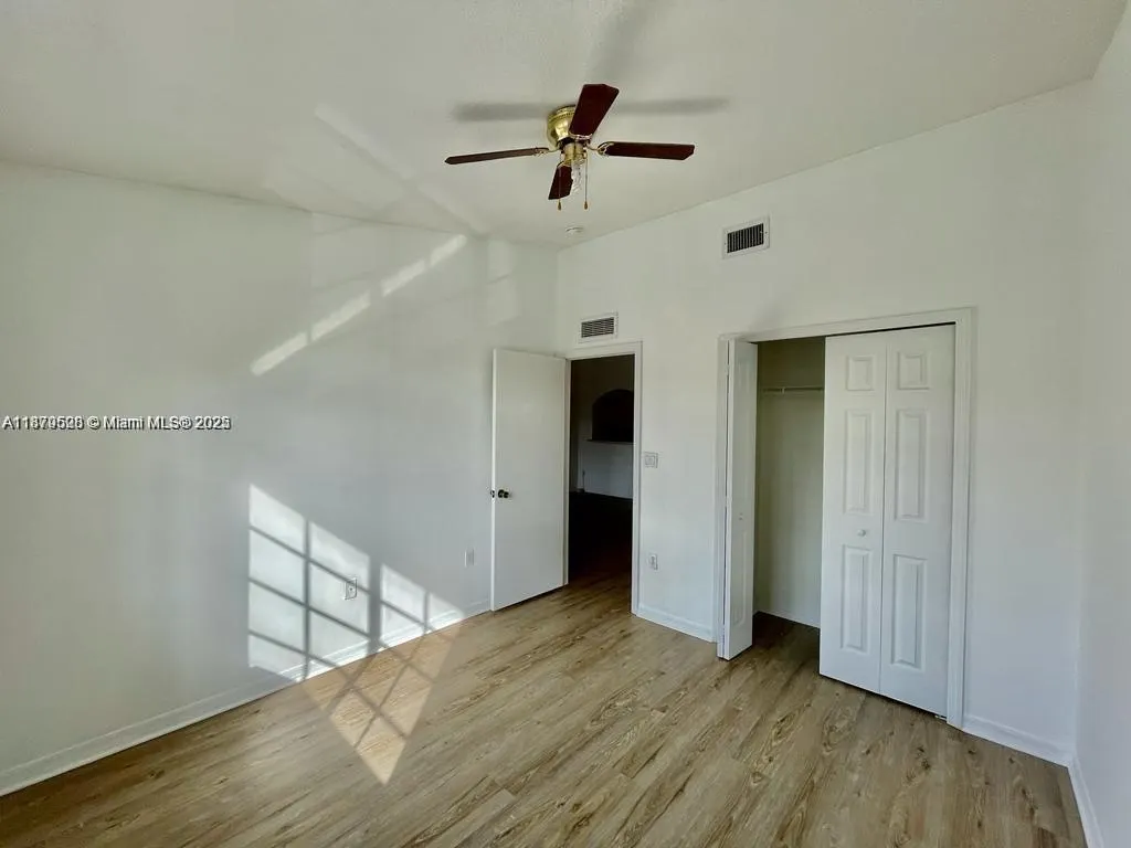 975 NE 33rd Ter, #203