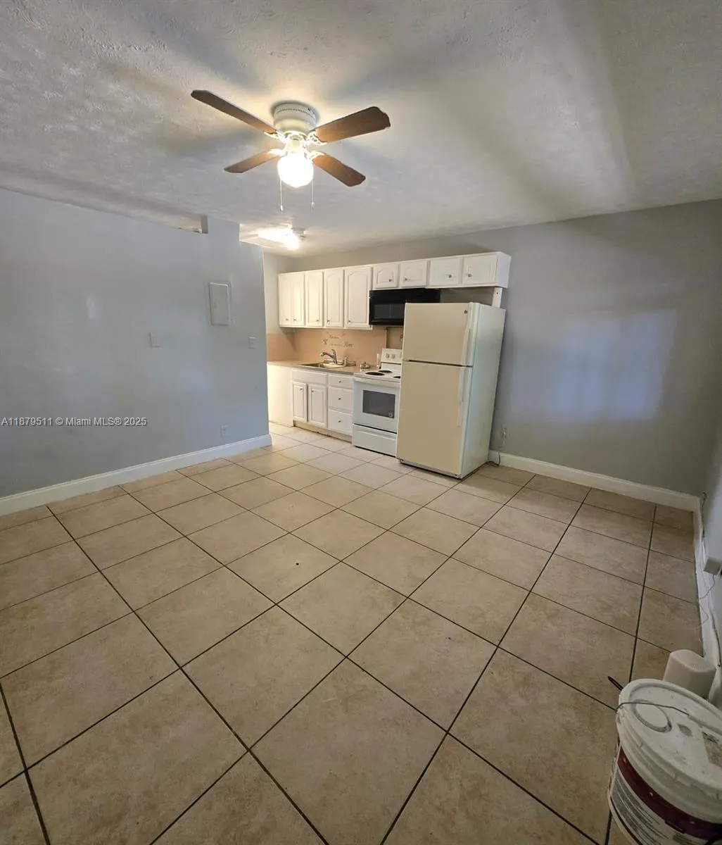 3981 SW 12th Pl, #2