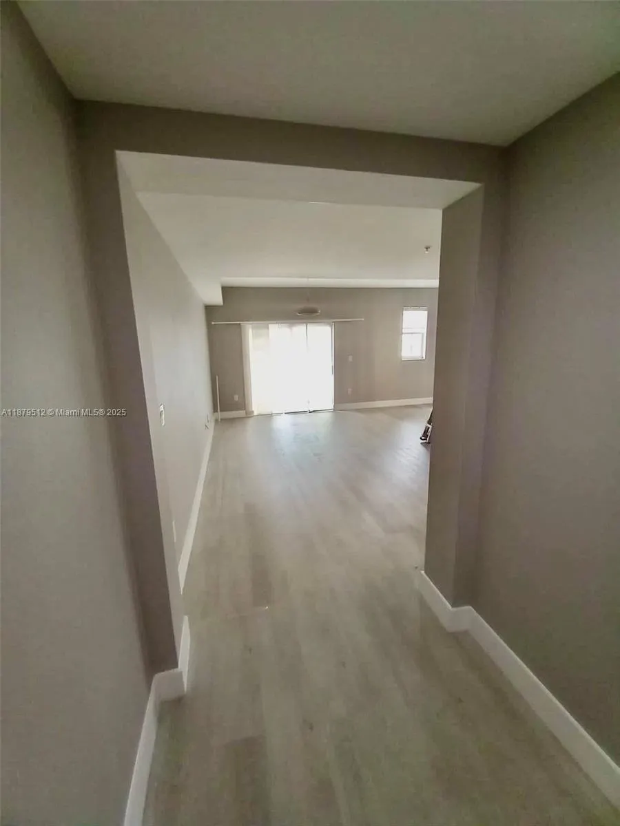 11403 NW 89th St, #209