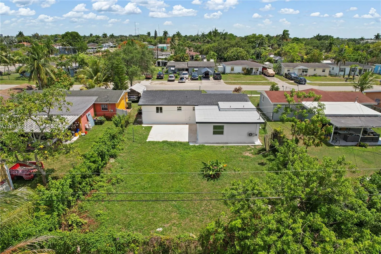 651 NW 9th St