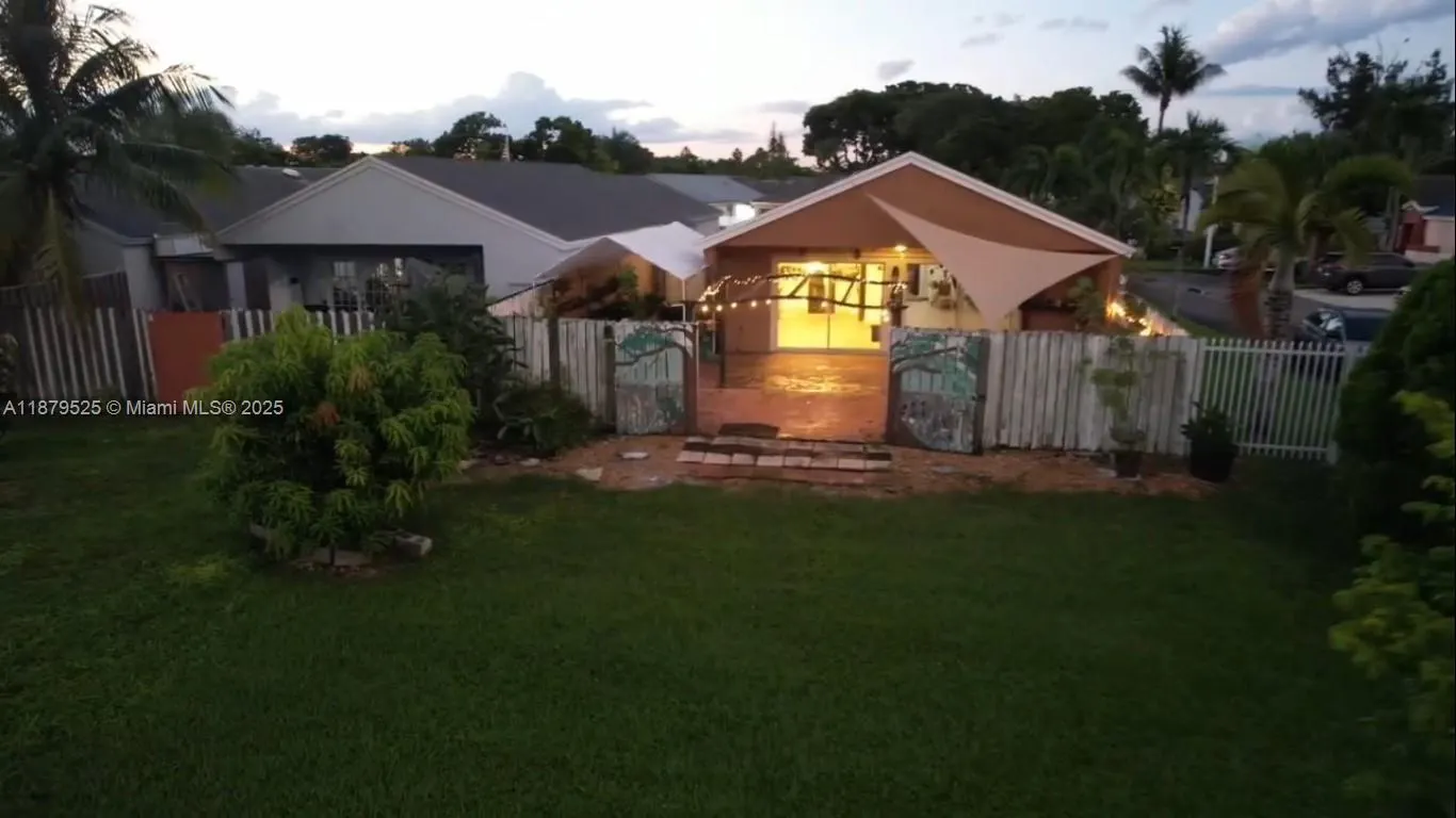14950 SW 75th Ter