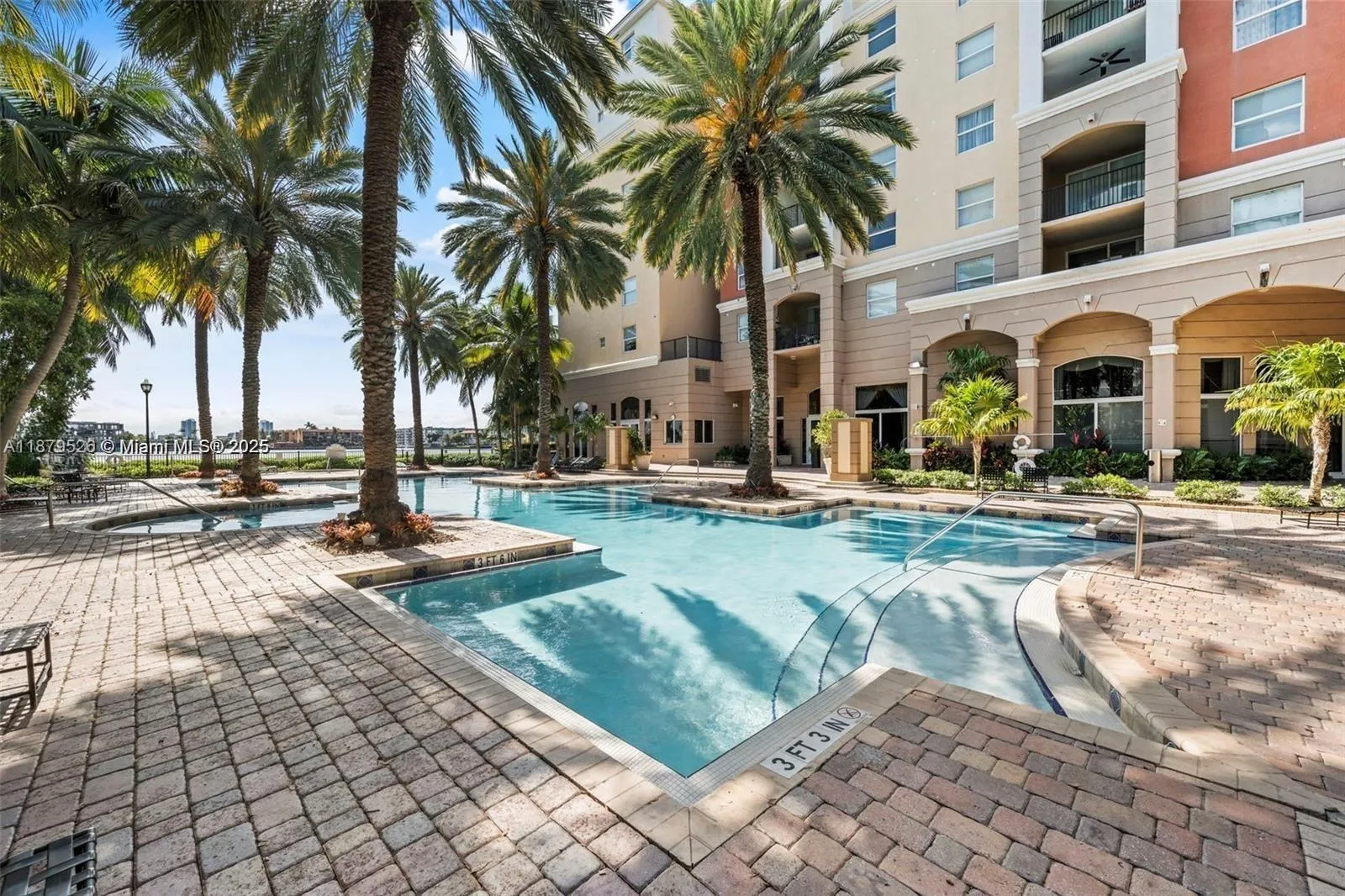 17150 N BAY RD, #2220