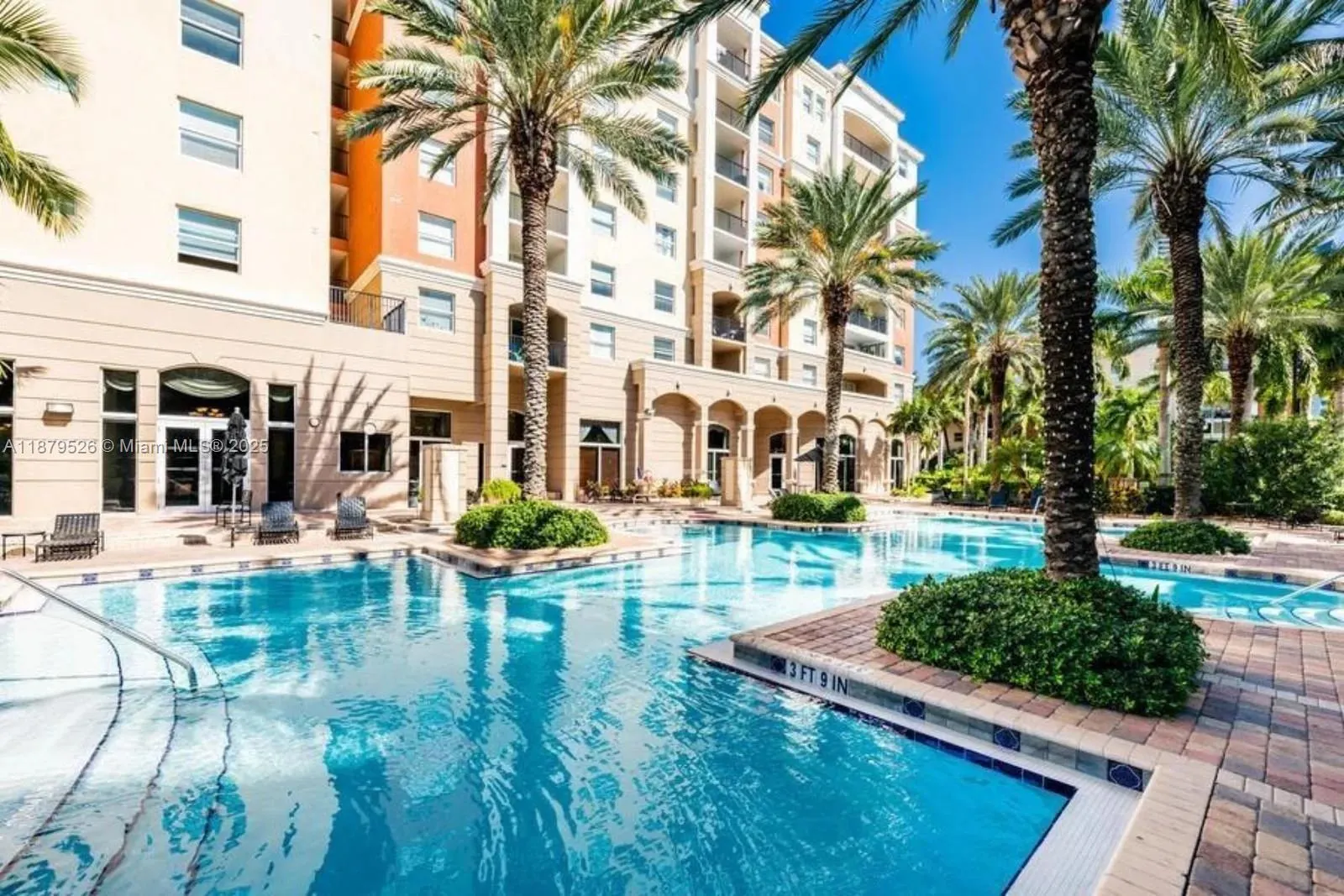 17150 N BAY RD, #2220