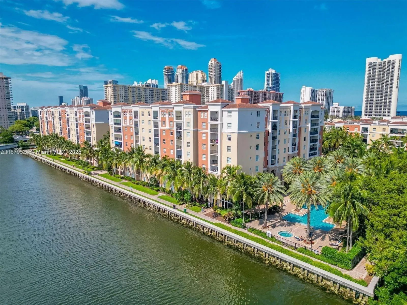 17150 N BAY RD, #2220