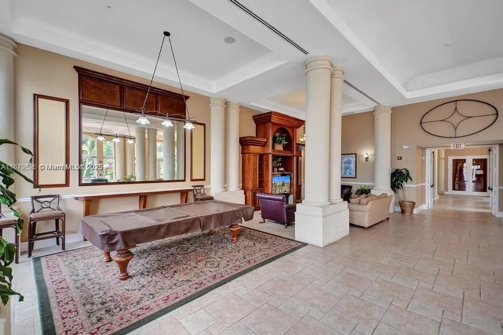 17150 N BAY RD, #2220