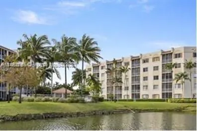 3600 Oaks Clubhouse Dr, #509