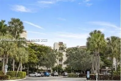 3600 Oaks Clubhouse Dr, #509