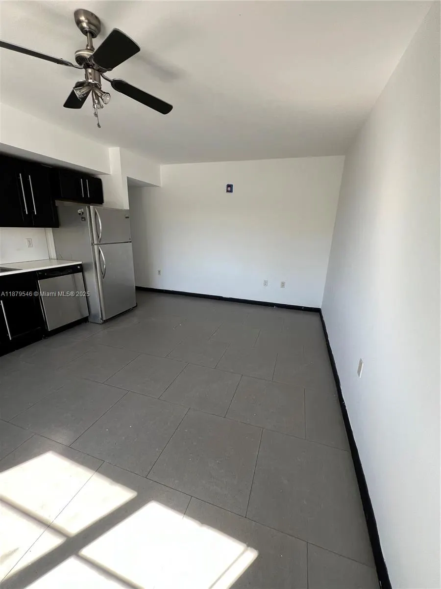 1876 SW 11th Ter, #105