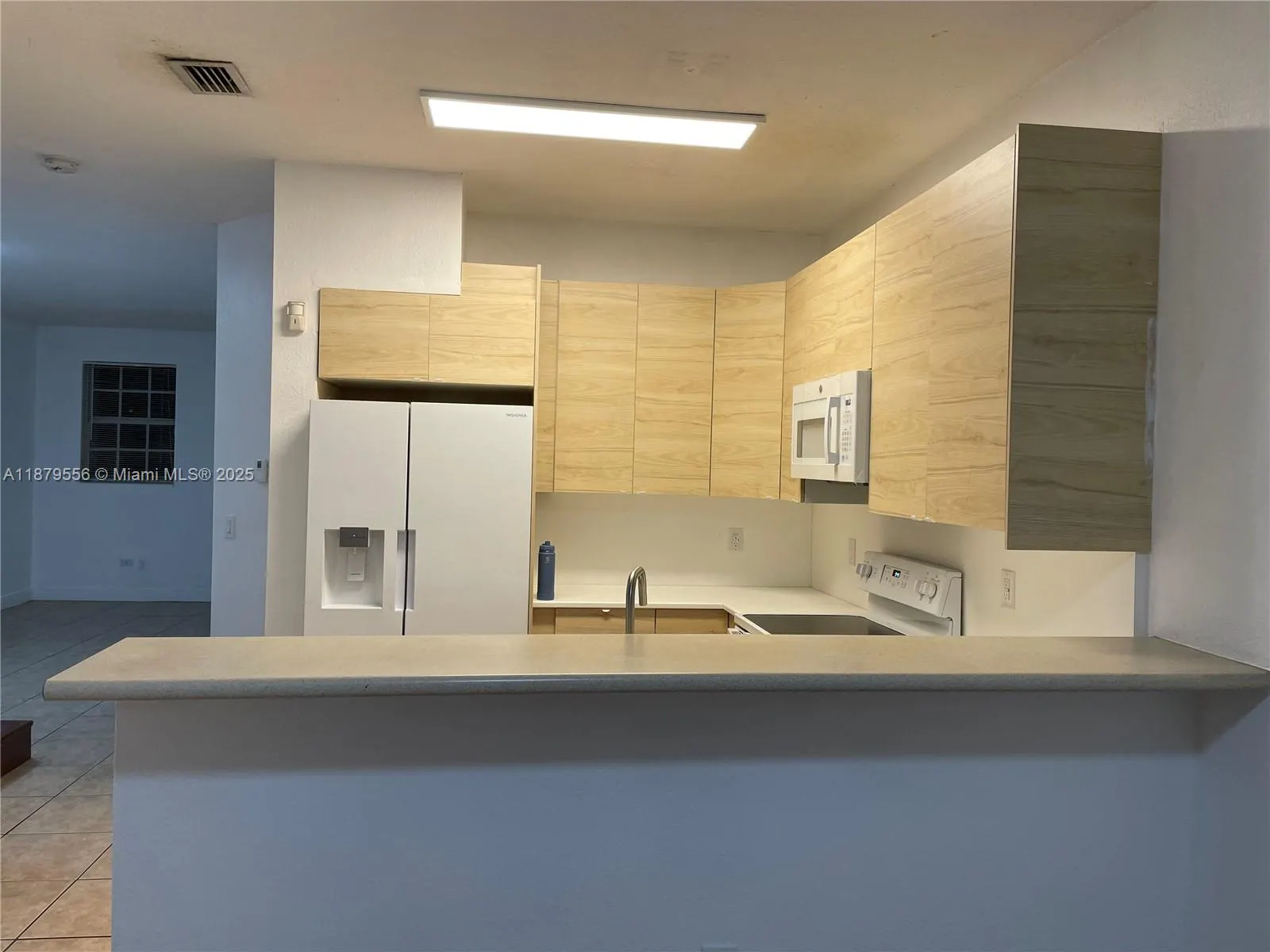 2145 NE 7th St, #2145