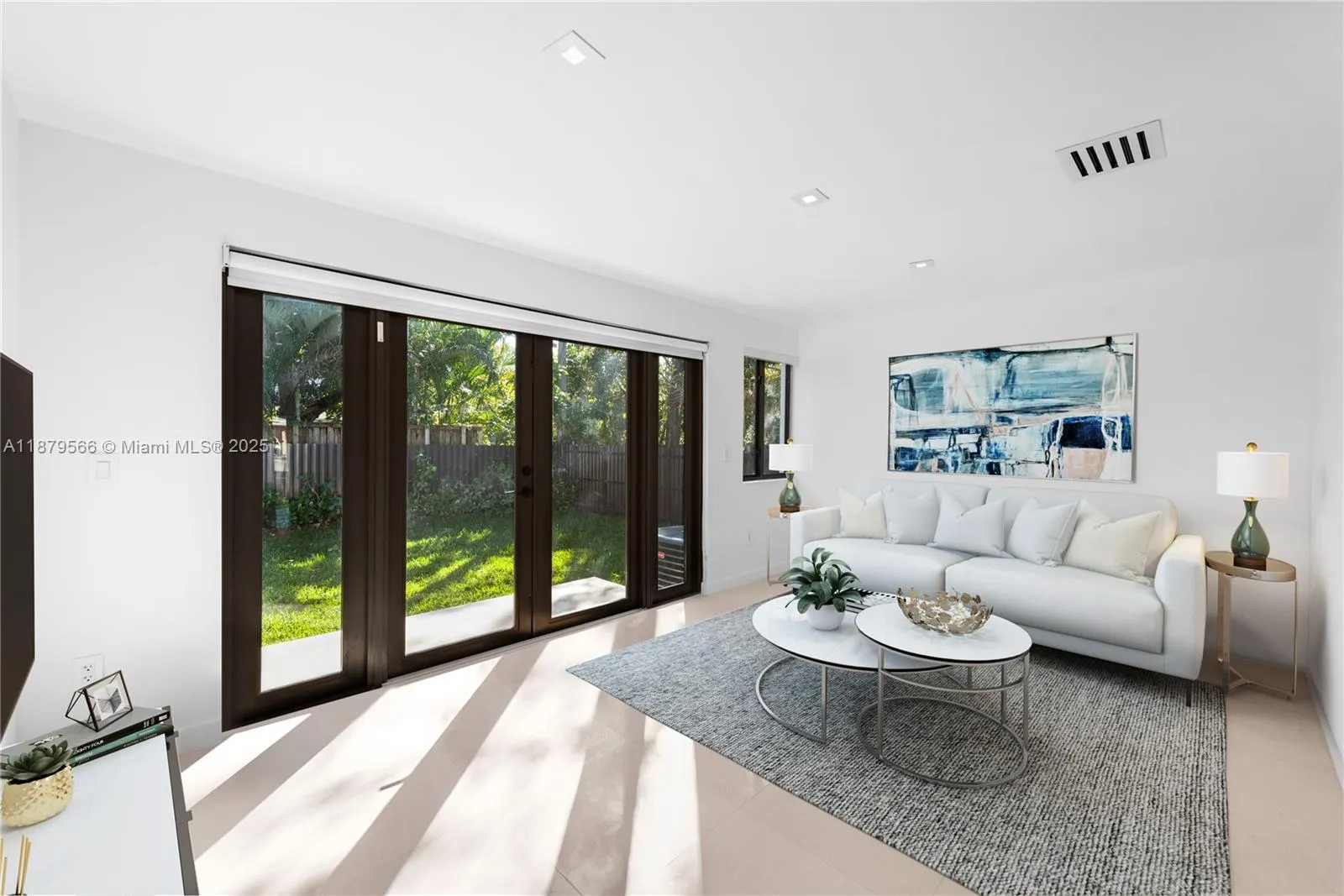 120 NE 49th St