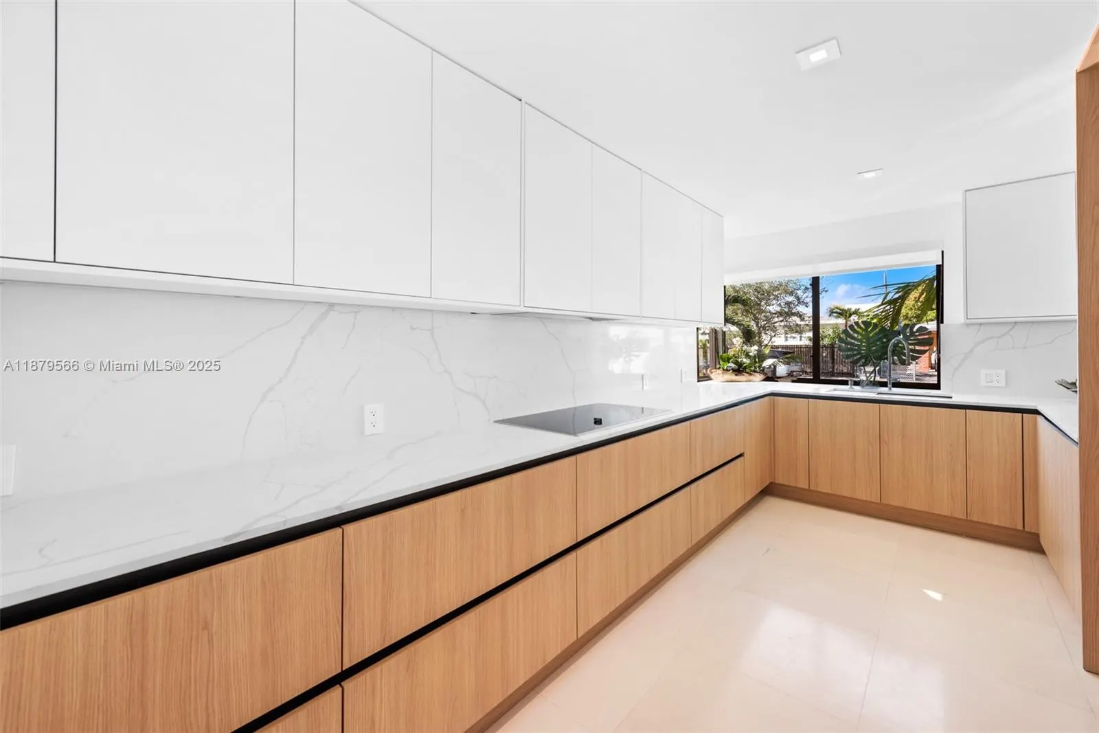 120 NE 49th St