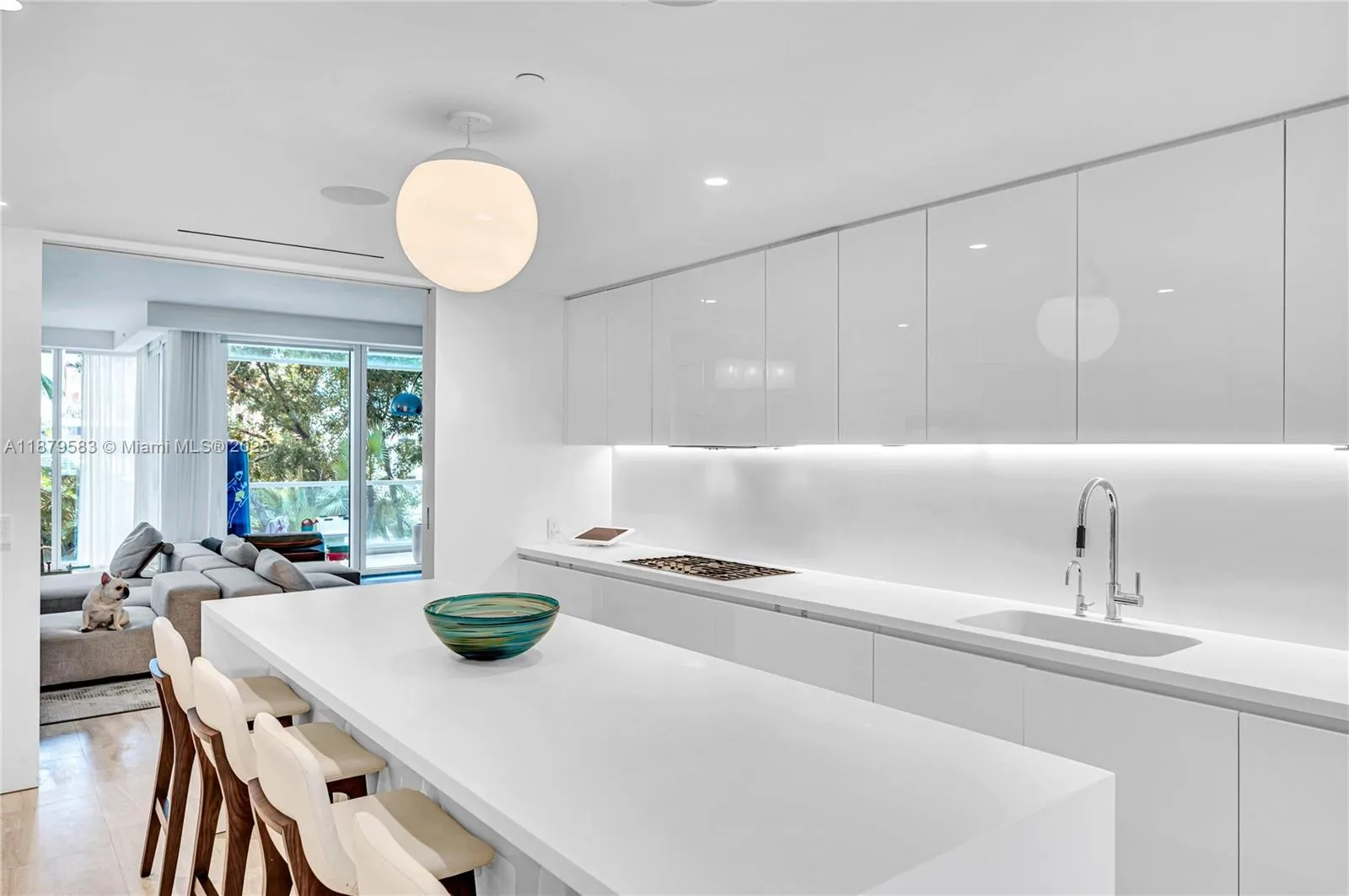 9001 Collins Ave, #S-201