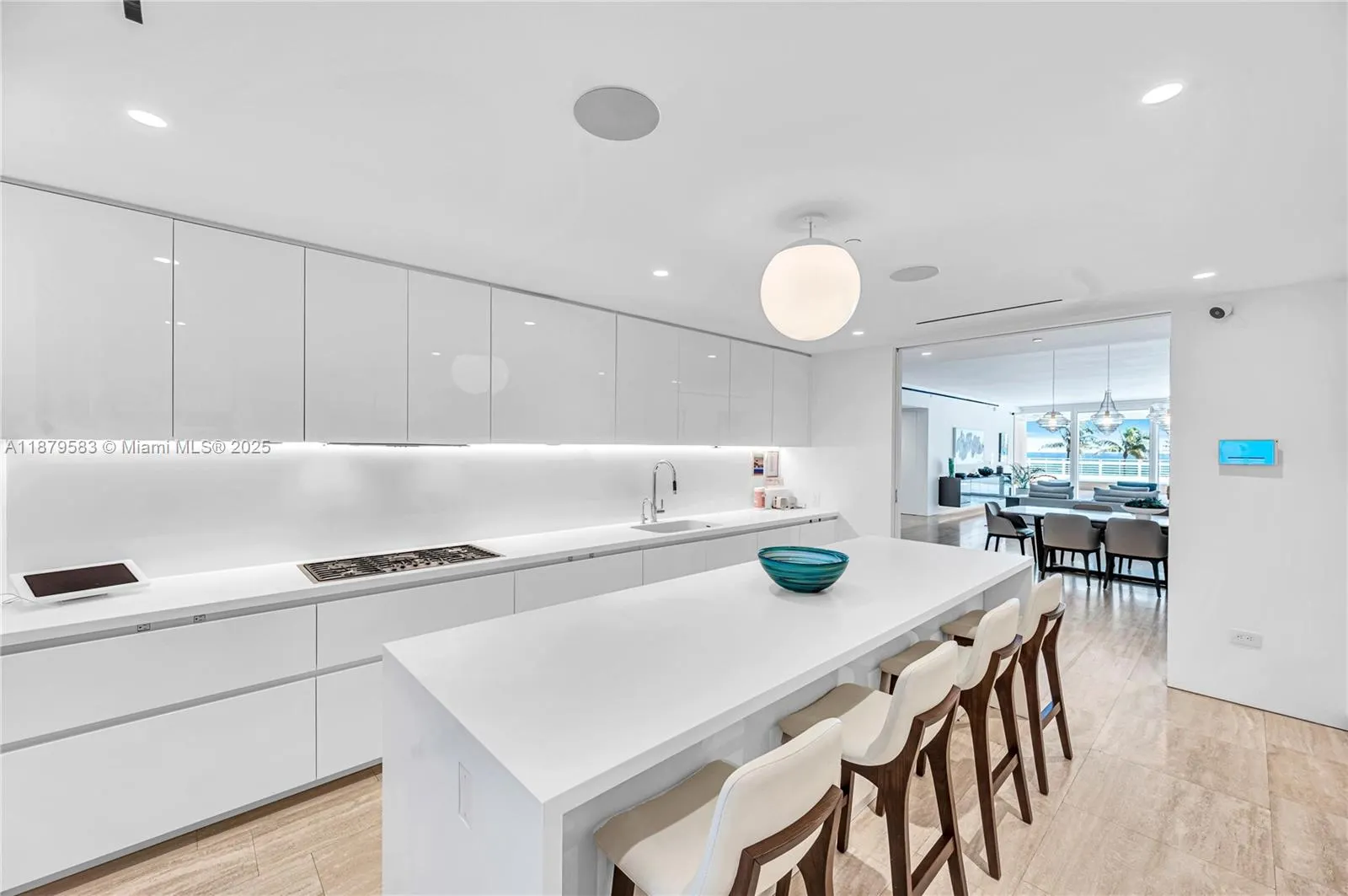 9001 Collins Ave, #S-201