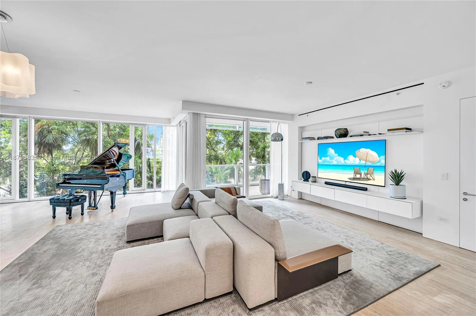 9001 Collins Ave, #S-201