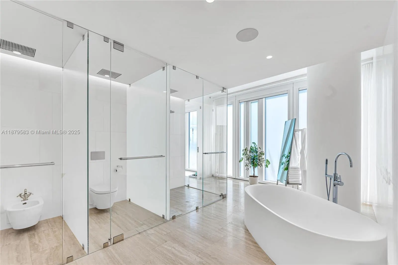 9001 Collins Ave, #S-201