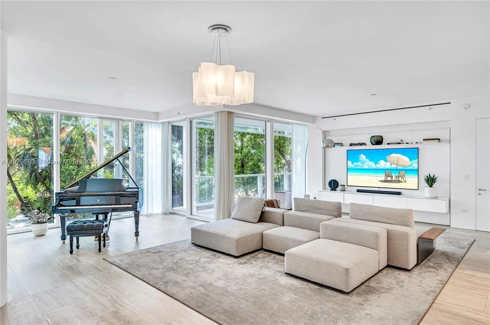 9001 Collins Ave, #S-201