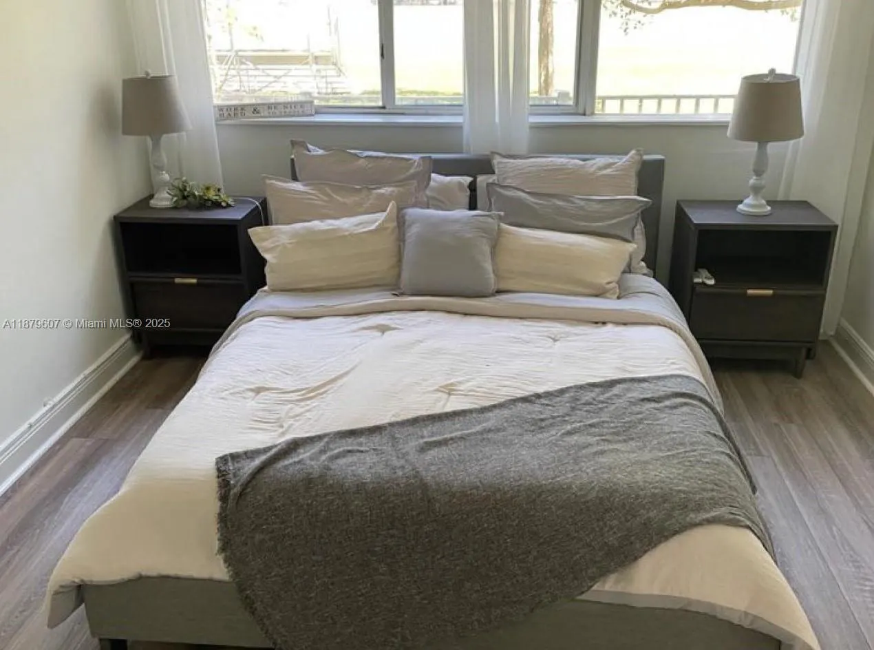 75 S Shore Dr, #7A