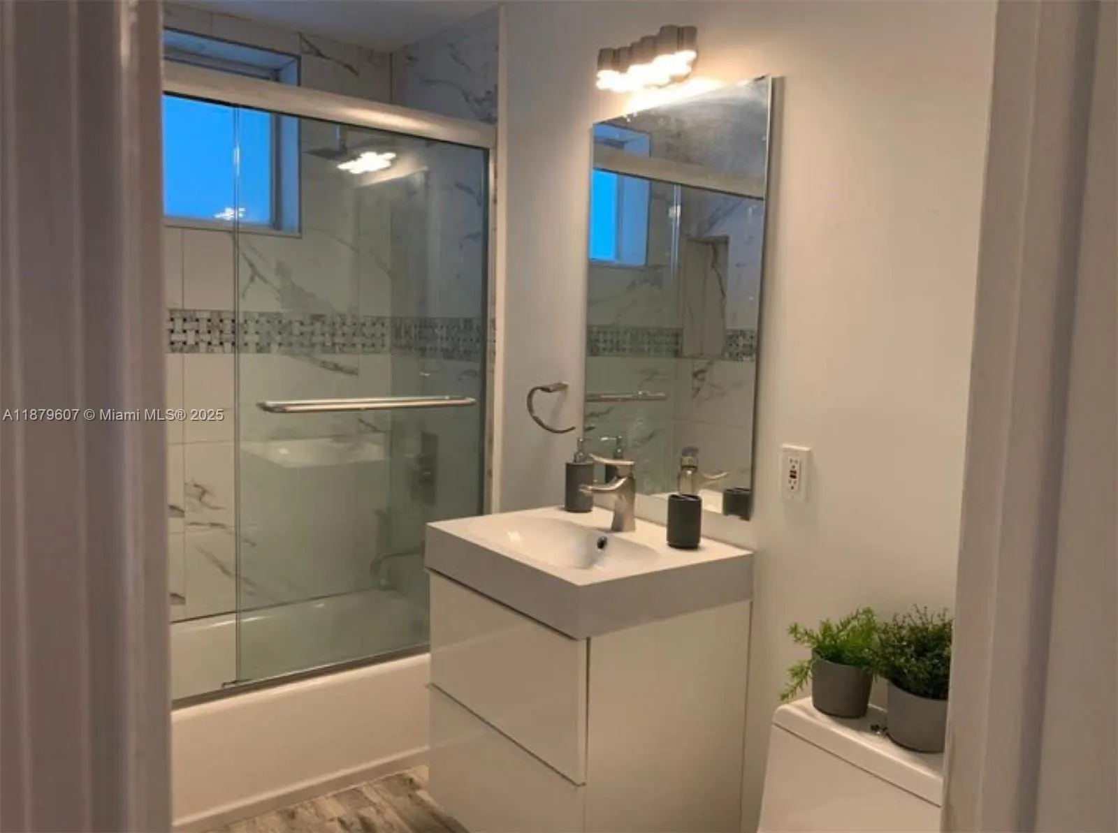 75 S Shore Dr, #7A